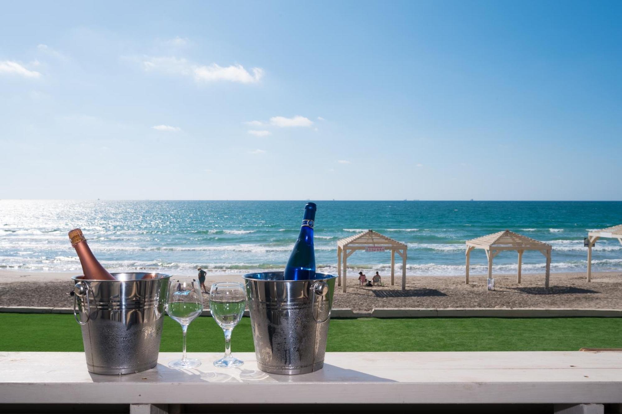 חיפה מבנים בים 77 Suites At Sea מראה חיצוני תמונה